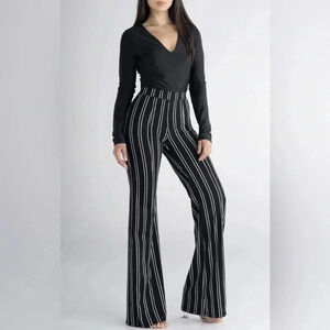 🆕Boho Vibes Black & White Stripe Flared Pants🆕